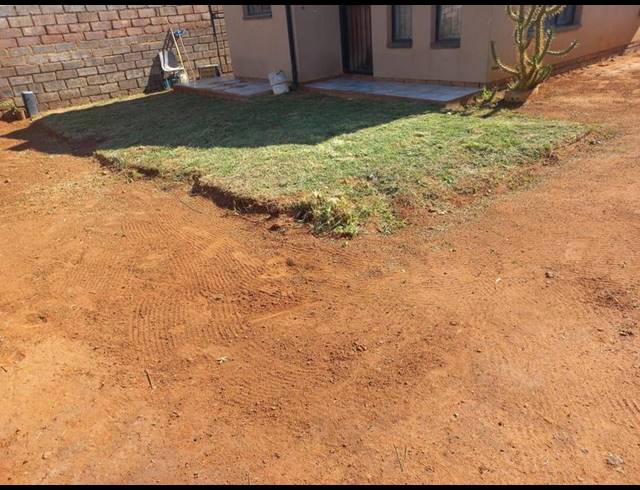 2 BEDROOM HOUSE FOR SALE IN PROTEA GLEN EXT